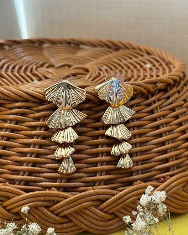 Aretes abanico dorados